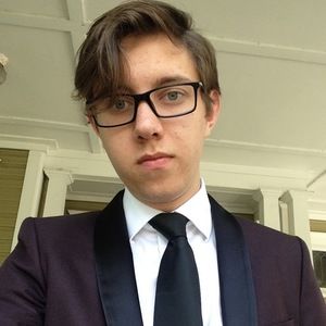 Meet your Posher, Davis